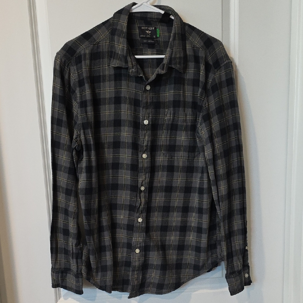 Dockers Black and Gray Plaid Casual Long Shirt
